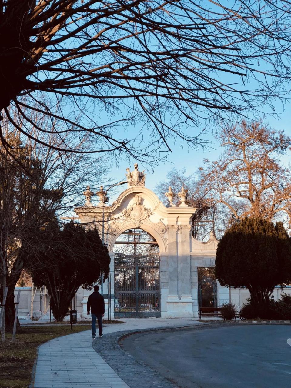 Seven Apartment Keszthely Bagian luar foto